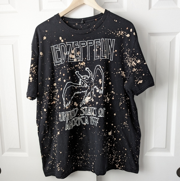 Led Zeppelin Band Tour 1977 Black Destroyed paint splatter t-shirt, size XL - Picture 2 of 10